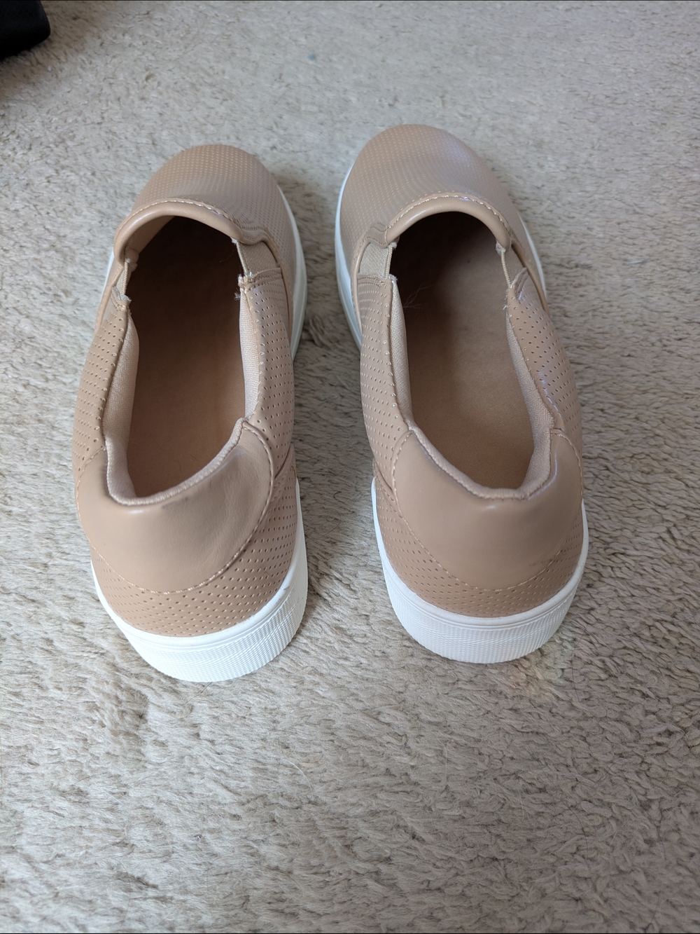 Women’s Slip-On Platform Sneakers in Nude NWOT - Picture 5 of 10